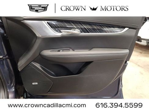Certified 2025 Cadillac XT6 Premium Luxury image 38