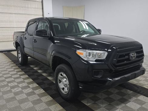 Used 2022 Toyota Tacoma SR w/ SR Convenience Package RWD image 2