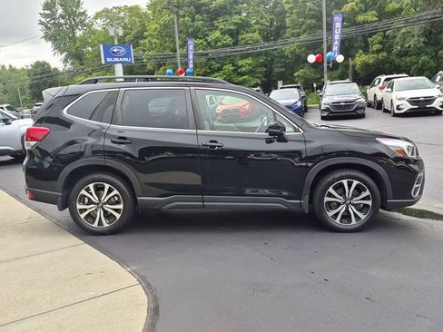 Used 2019 Subaru Forester Limited AWD/4WD image 2