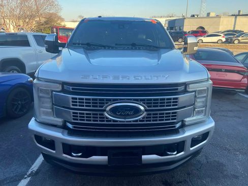 Used 2017 Ford F250 Platinum w/ Platinum Ultimate Package image 2