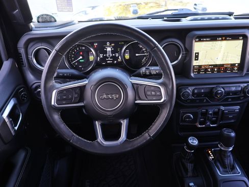 Used 2023 Jeep Wrangler Sahara w/ Cold Weather Group image 19