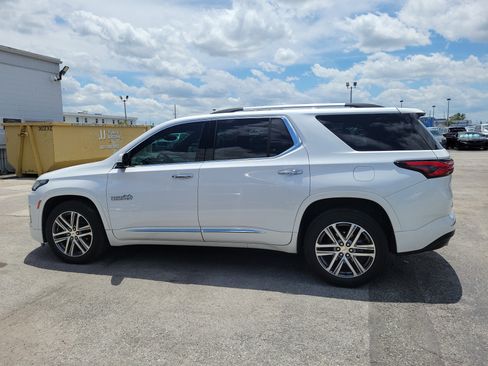 Used 2023 Chevrolet Traverse High Country AWD/4WD image 5
