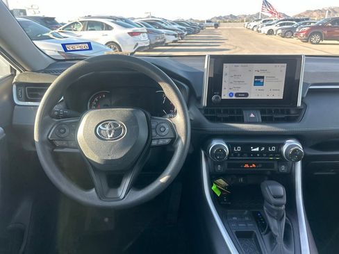Used 2025 Toyota RAV4 XLE FWD image 8