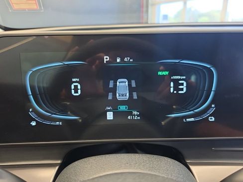 Certified 2025 Kia Sportage EX AWD/4WD image 22