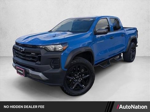Used 2025 Chevrolet Colorado Trail Boss AWD/4WD image 1