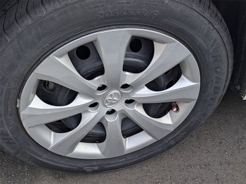 Used 2020 Toyota Corolla LE image 8