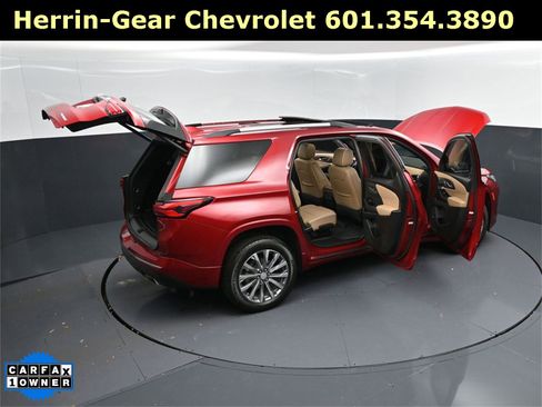 Used 2023 Chevrolet Traverse Premier w/ LPO, Floor Liner Package image 49