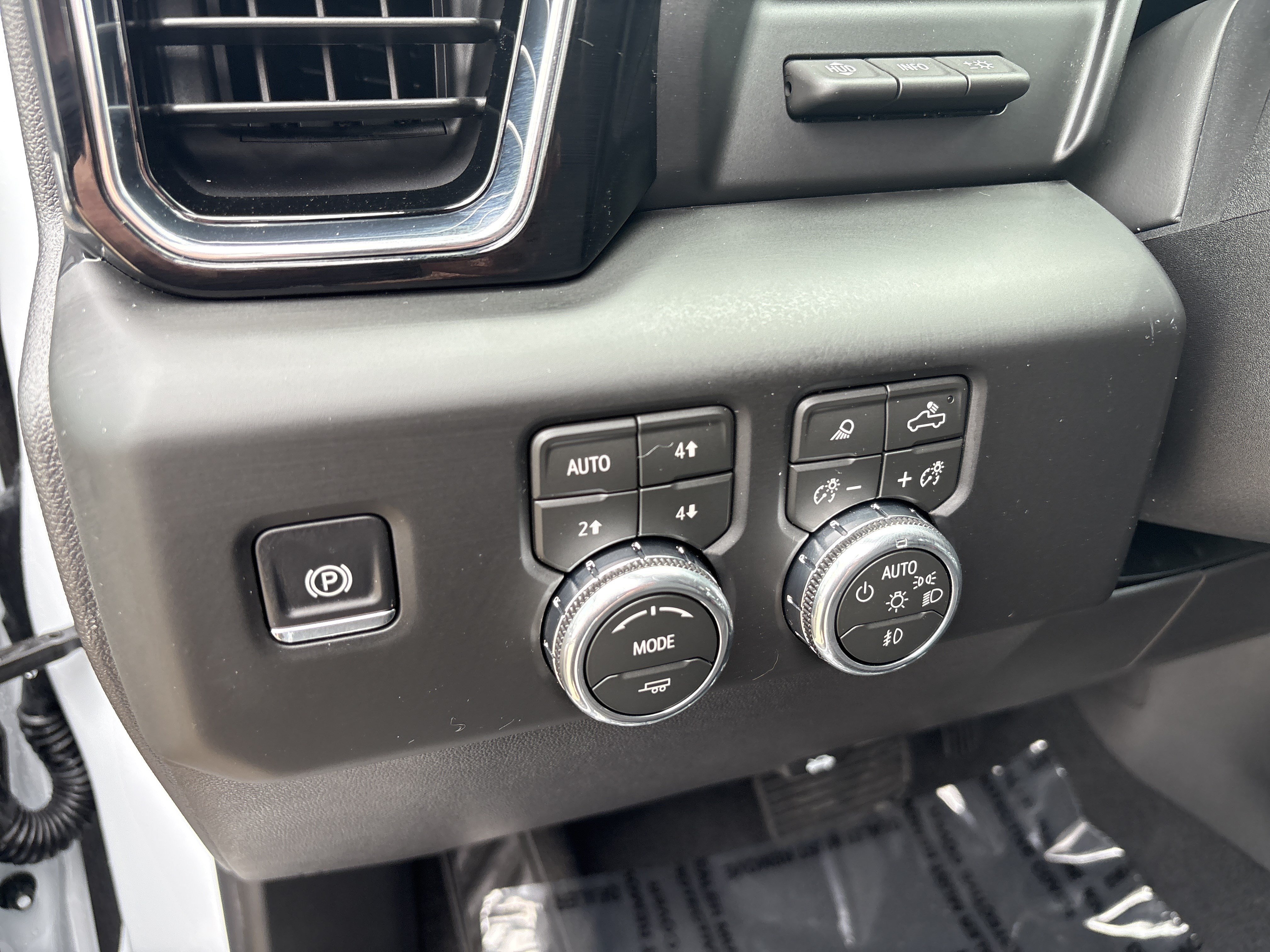 New 2026 GMC Sierra 1500 Denali w/ Denali Reserve Package AWD/4WD image 19