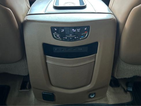 Used 2017 Cadillac Escalade Platinum RWD image 48