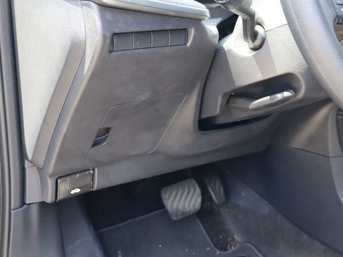 Used 2025 Nissan Kicks SV w/ Charging Package AWD/4WD image 22