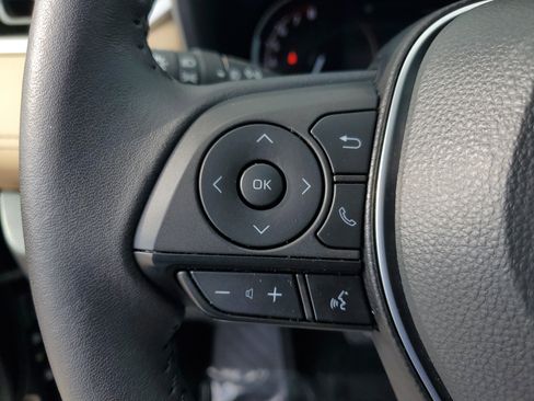 Used 2025 Toyota RAV4 XLE Premium image 22