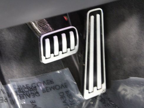 Certified 2023 Porsche Panamera 4S image 31