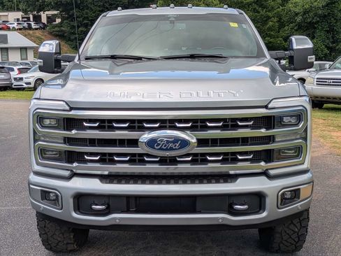 Used 2024 Ford F250 Platinum w/ Tremor Off-Road Package AWD/4WD image 9