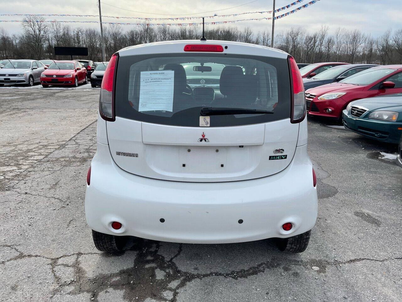 Used 2012 Mitsubishi i ES RWD image 4