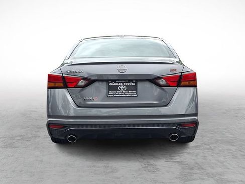 Used 2024 Nissan Altima 2.5 SR FWD image 5