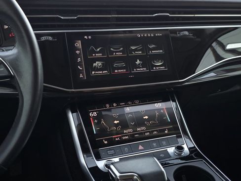 Used 2023 Audi Q7 2.0T Premium Plus w/ Premium Plus Package image 24