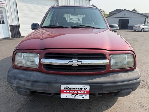 Used 2000 Chevrolet Tracker 4WD w/ Preferred Equipment Group 2 image 6