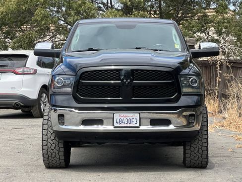 Used 2018 RAM 1500 Laramie AWD/4WD image 9