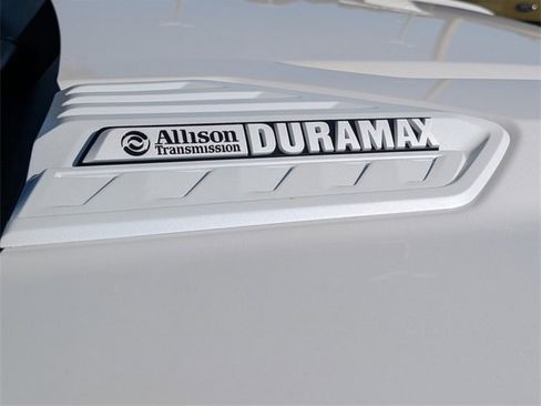 Used 2023 Chevrolet Silverado 3500 High Country w/ Technology Package image 16