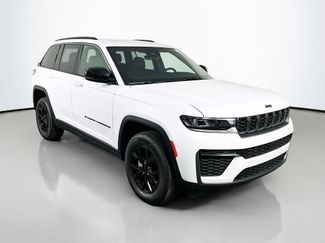 New 2026 Jeep Grand Cherokee Altitude AWD/4WD video 1