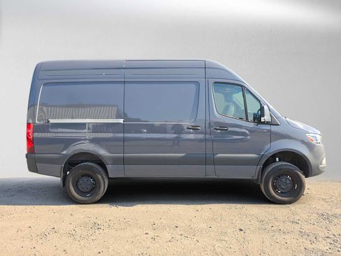 Used 2026 Mercedes-Benz Sprinter 2500 image 2