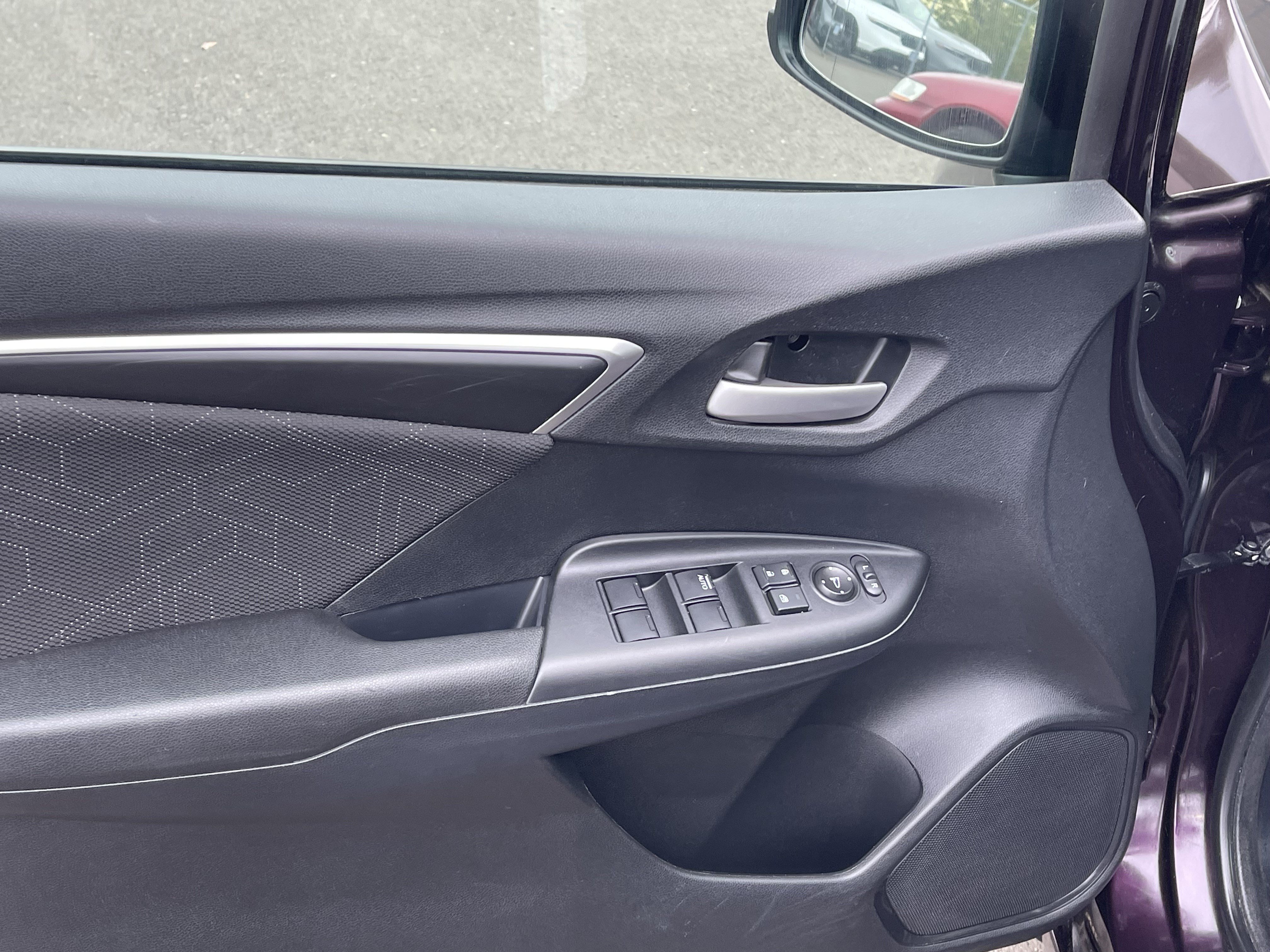 Used 2015 Honda Fit EX image 18