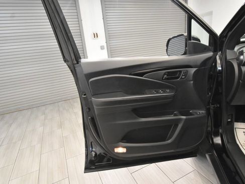Used 2023 Honda Passport Elite image 16
