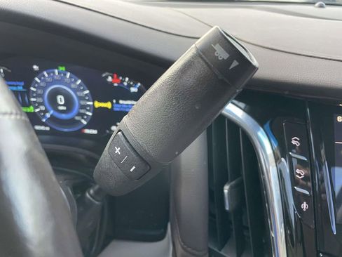 Used 2016 Cadillac Escalade Premium image 43