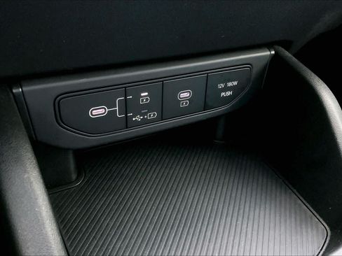 Used 2025 Kia K4 FWD image 34
