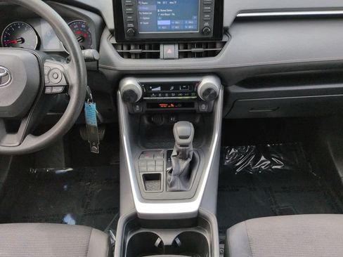 Used 2019 Toyota RAV4 LE w/ All Weather Liner Package AWD/4WD image 18