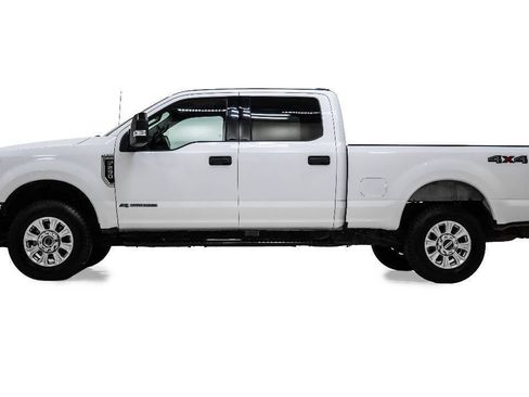 Used 2022 Ford F250 XLT AWD/4WD image 4