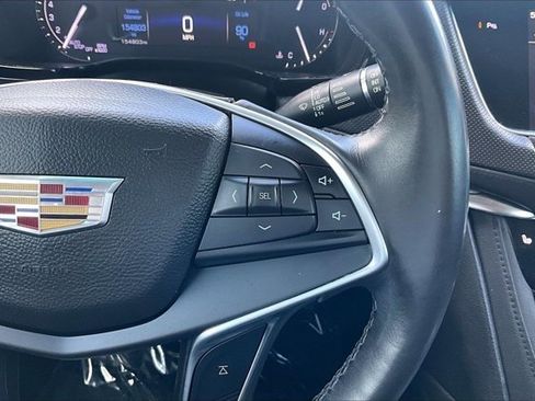 Used 2017 Cadillac XT5 Luxury AWD/4WD image 12