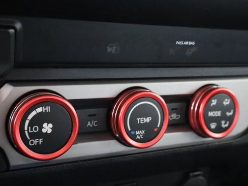 Used 2019 Toyota Tacoma SR image 27