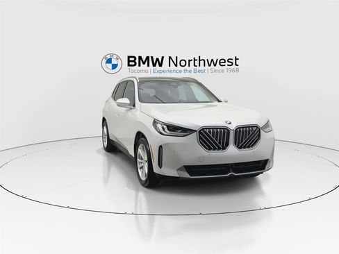 Used 2025 BMW X3 xDrive30 w/ Convenience Package AWD/4WD image 7