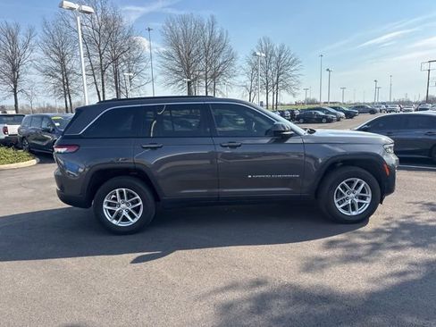 Used 2024 Jeep Grand Cherokee Laredo X w/ Luxury Tech Group I image 10