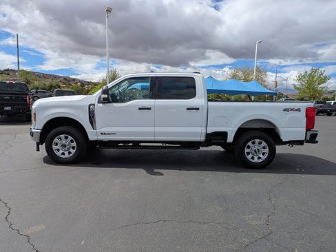 Used 2024 Ford F250 XLT AWD/4WD image 7