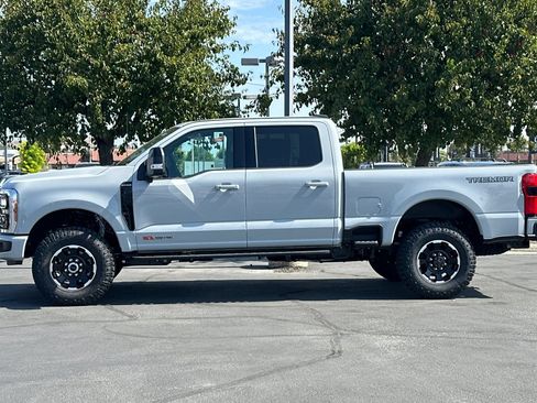 New 2026 Ford F250 Platinum w/ Tremor Off-Road Package AWD/4WD image 7