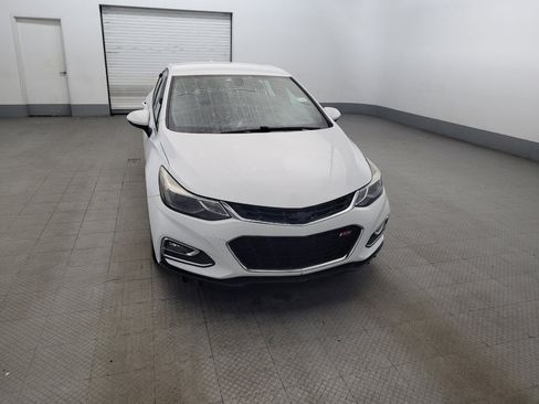 Used 2018 Chevrolet Cruze LT w/ Convenience Package FWD image 14