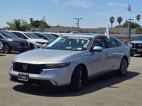 Used 2024 Honda Accord EX image 3