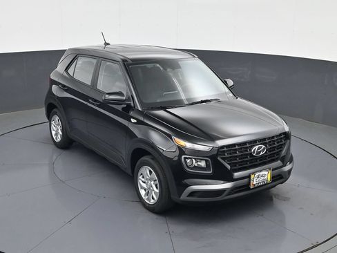 New 2026 Hyundai Venue SE FWD image 15