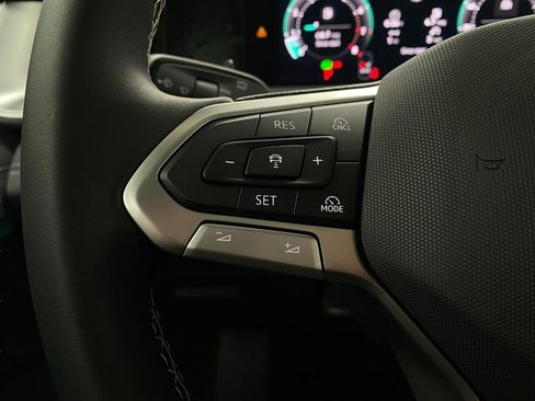 New 2026 Volkswagen Tiguan SE image 15