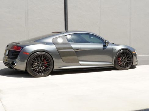 Used 2012 Audi R8 V10 AWD/4WD image 7