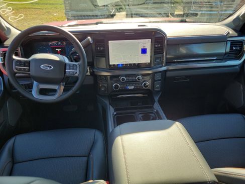 New 2026 Ford F250 Lariat w/ Black Appearance Package image 15