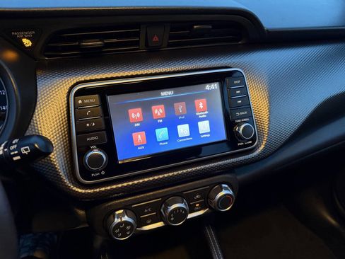 Used 2018 Nissan Kicks S image 22