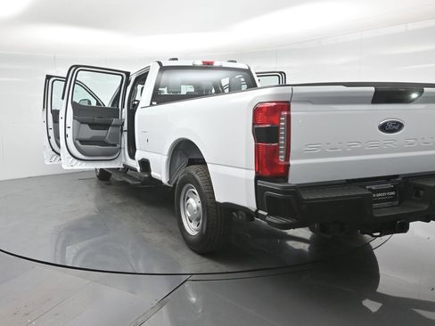 New 2026 Ford F250 XL RWD image 33