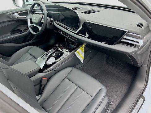 Used 2025 Audi A5 2.0T Premium w/ Convenience Package AWD/4WD image 18