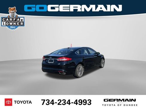 Used 2017 Ford Fusion SE w/ Fusion SE Technology Package AWD/4WD image 7
