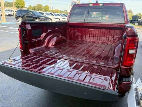 New 2026 RAM 1500 Big Horn AWD/4WD image 13