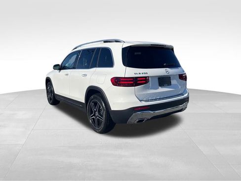 New 2026 Mercedes-Benz GLB 250 4MATIC image 7