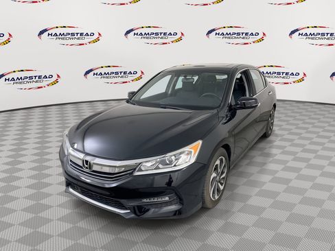 Used 2017 Honda Accord EX image 1